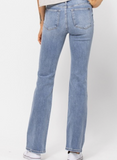 Judy Blue Light Wash Bootcut (13/31)