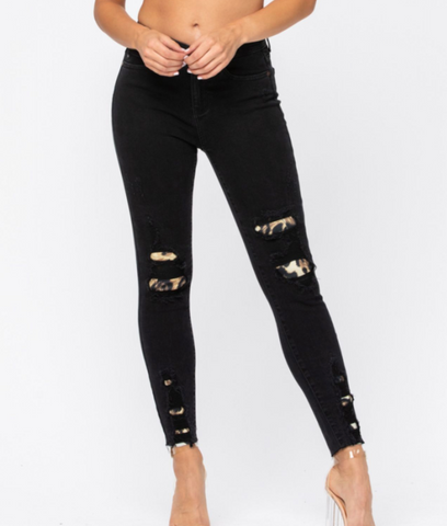 Judy Blue Black Destroyed Leopard Patch Jeans - (15-20W)