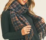 Checker Plaid Scarf (Navy or Gray)
